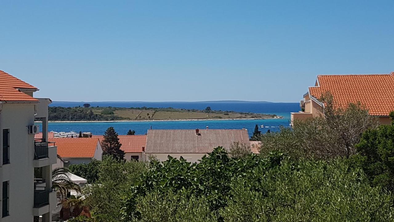 Allegro Apartments Novalja Bagian luar foto