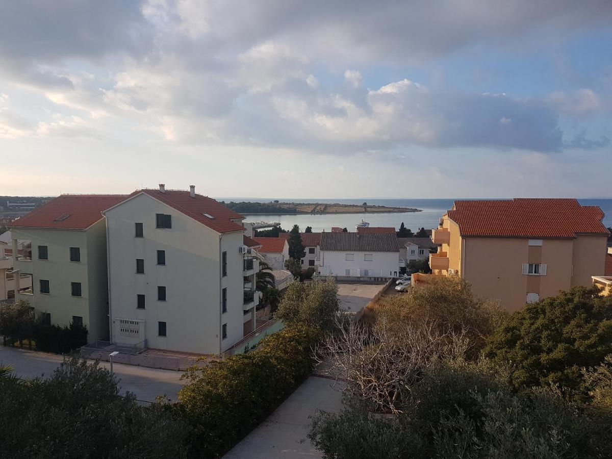 Allegro Apartments Novalja Bagian luar foto