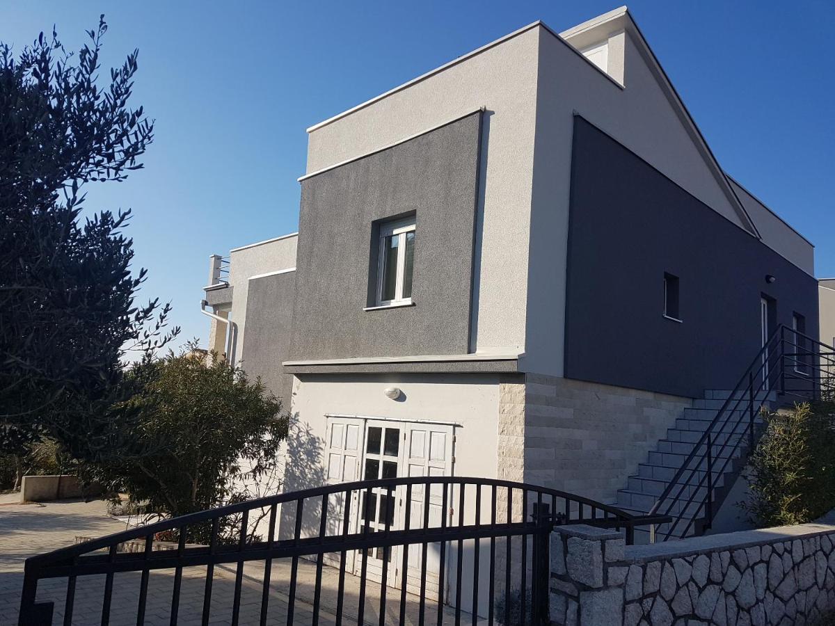 Allegro Apartments Novalja Bagian luar foto