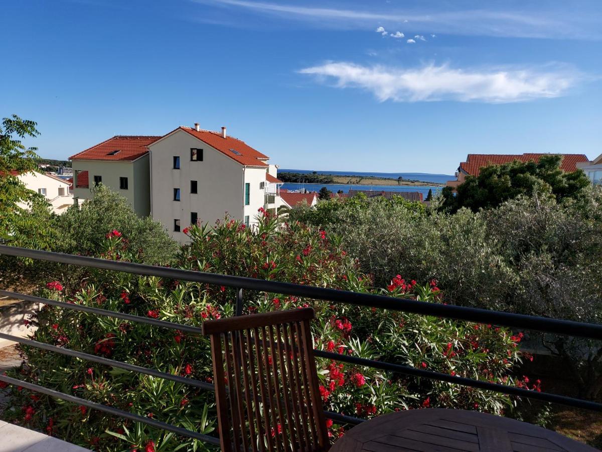 Allegro Apartments Novalja Bagian luar foto