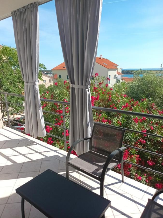 Allegro Apartments Novalja Bagian luar foto